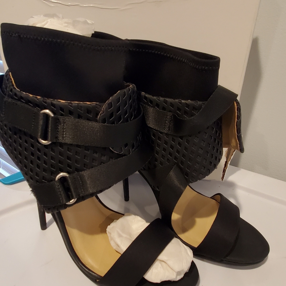 GX by Gwen Stefani Women’s Open Toe Heel